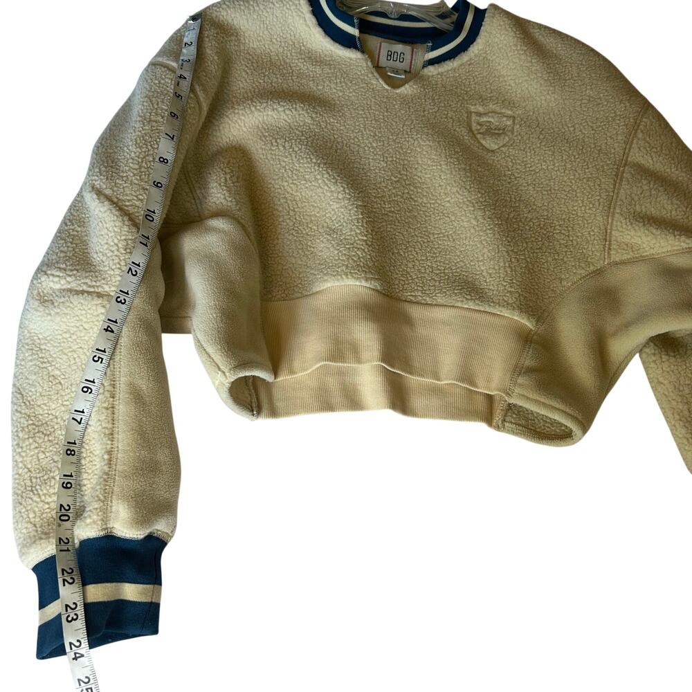 Urban outfitters BDG cropped Sherpa  sweatshirt women’s S - Picture 7 of 8